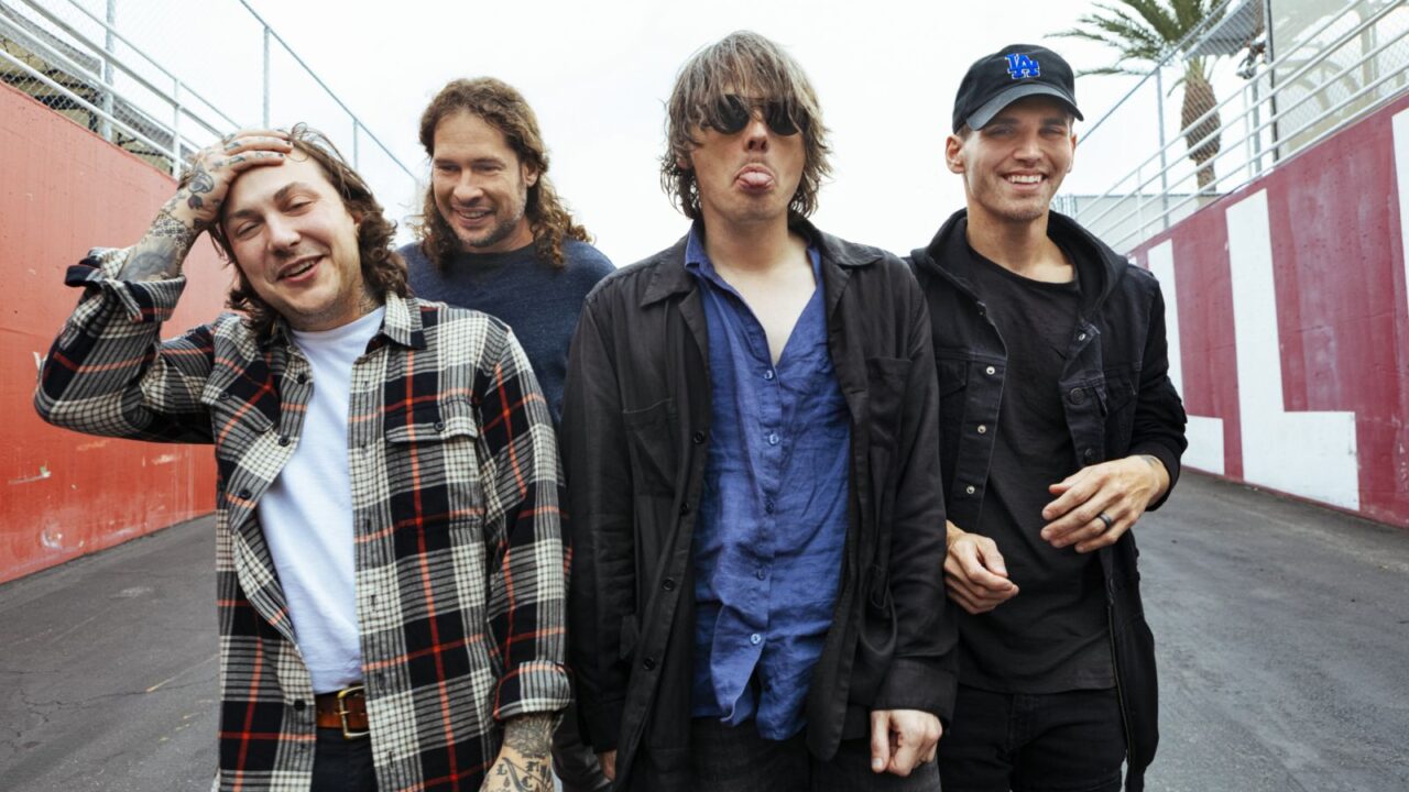 MCR 4